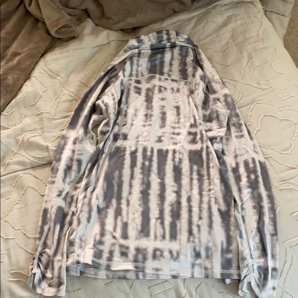 Under armour half zip - Picture 3 of 3